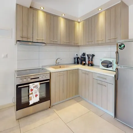 Acrotel Athena * Elia Nikitis