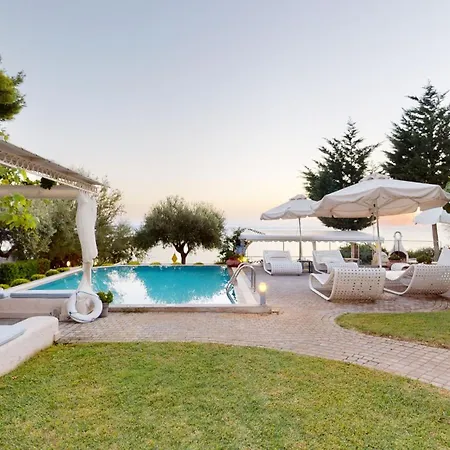 Acrotel Athena Daire
